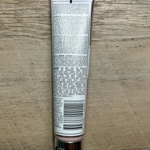 Loving Tan Deluxe Face Tan Medium 1.6 fl oz - Picture 7 of 9